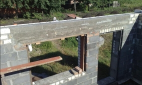 Усиление проемов уголком