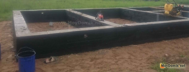 Ленточный фундамент для деревянного дома